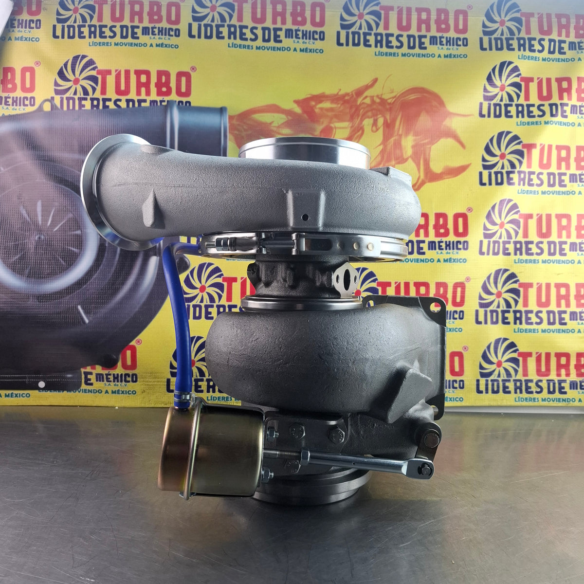 Turbo Nuevo GTA4294 Highway Truck TLM G073
