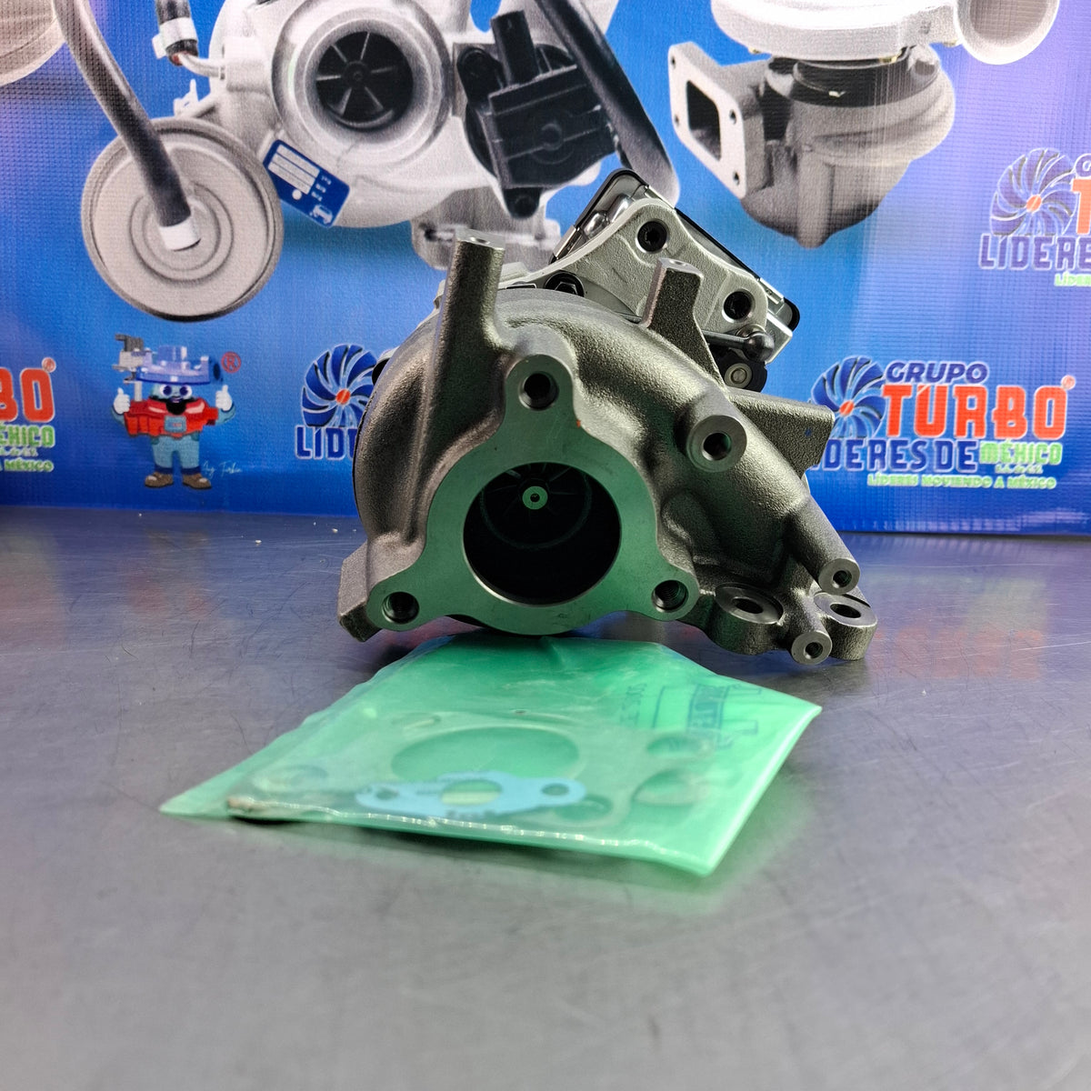 Turbo Nuevo Nissan Caravan BV40 TLM K179
